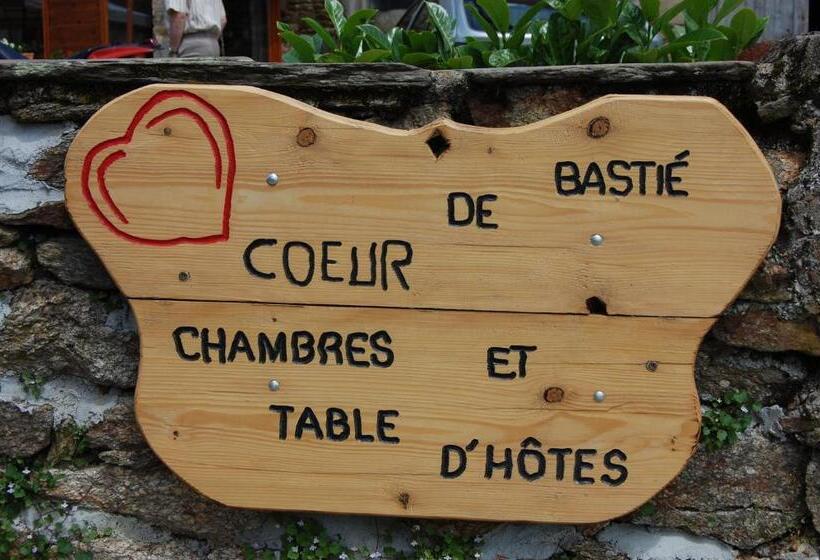 住宿加早餐  Chambres D Hôtes Coeur De Bastié Et Ranch Du Lévézou