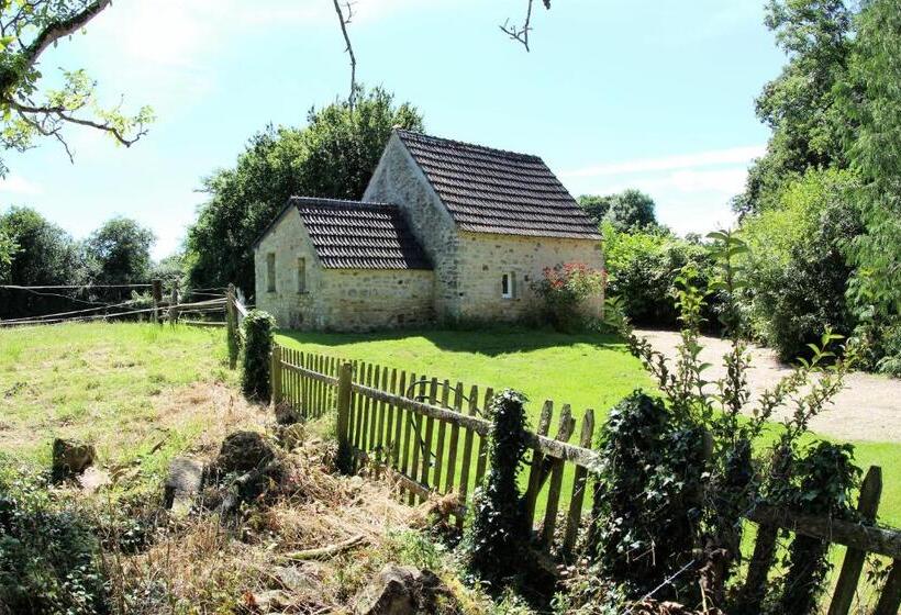 צימר Chateau De Flottemanville