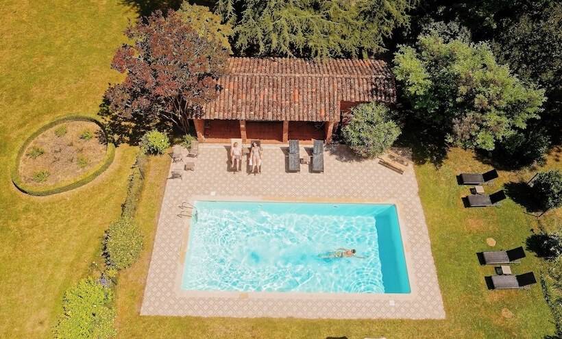 住宿加早餐  Domaine Du Buc, Le Chateau