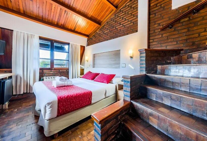 هتل Portal Del Lago