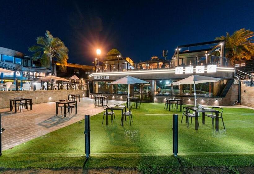 هتل Portal Del Lago