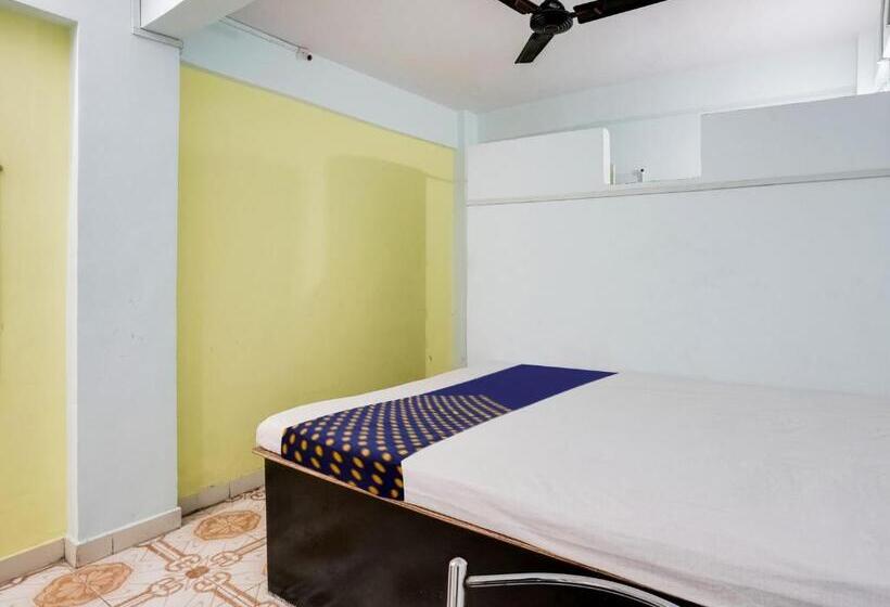 酒店 Spot On Chandramukhi Lodging & Bording