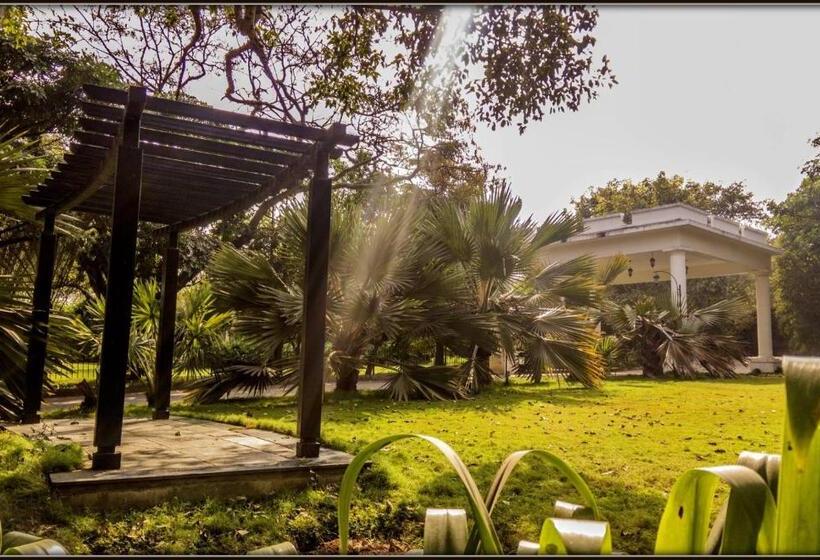 Курорт Club Mahindra Golden Landmark, Mysuru