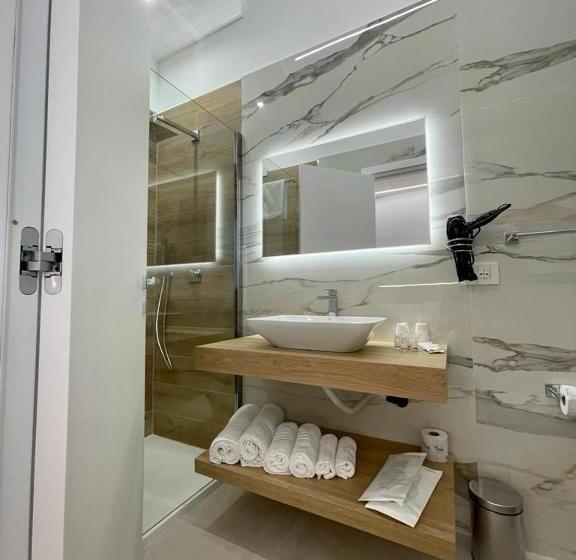 بنسيون Room Corso 219