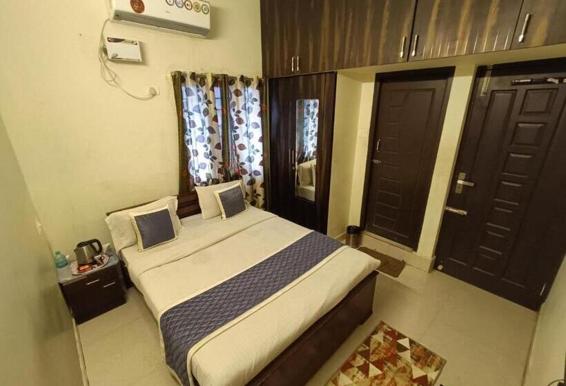 هتل Bluesky Ramapuram