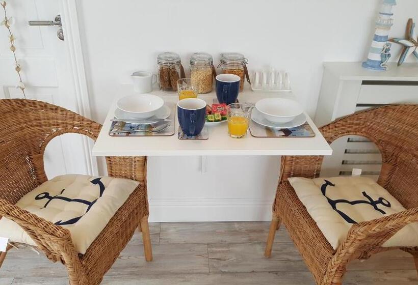 مبيت وإفطار Blue Ocean Guest Suites