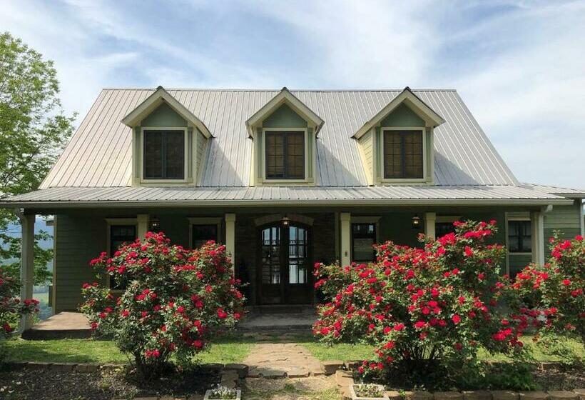 Bed and Breakfast Suite Sweetheart A Mountain Escape