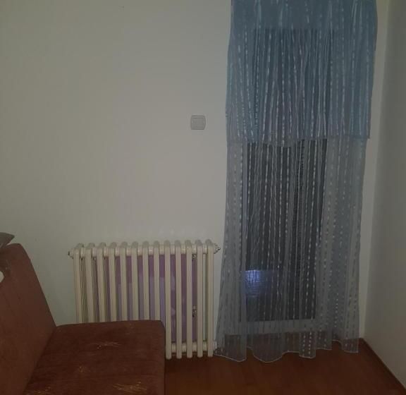 تختخواب و صبحانه Vila Zlatar