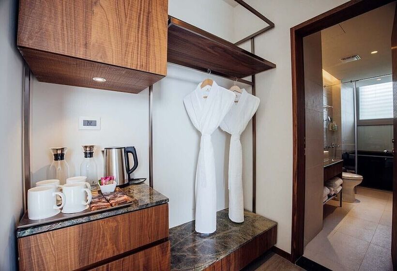 هتل Begins 倉箱蜜境文旅