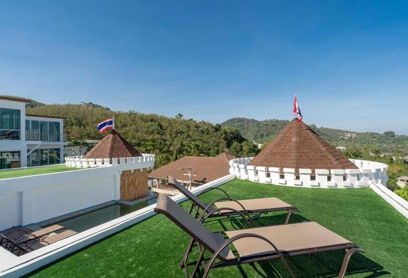 هتل Castle Patong Amazing Private Pool Villa In Great Location Of Patong
