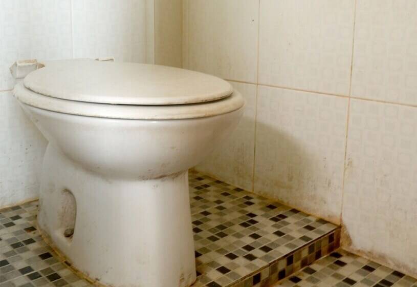 فندق Oyo 92632 Kost Pondok Kito