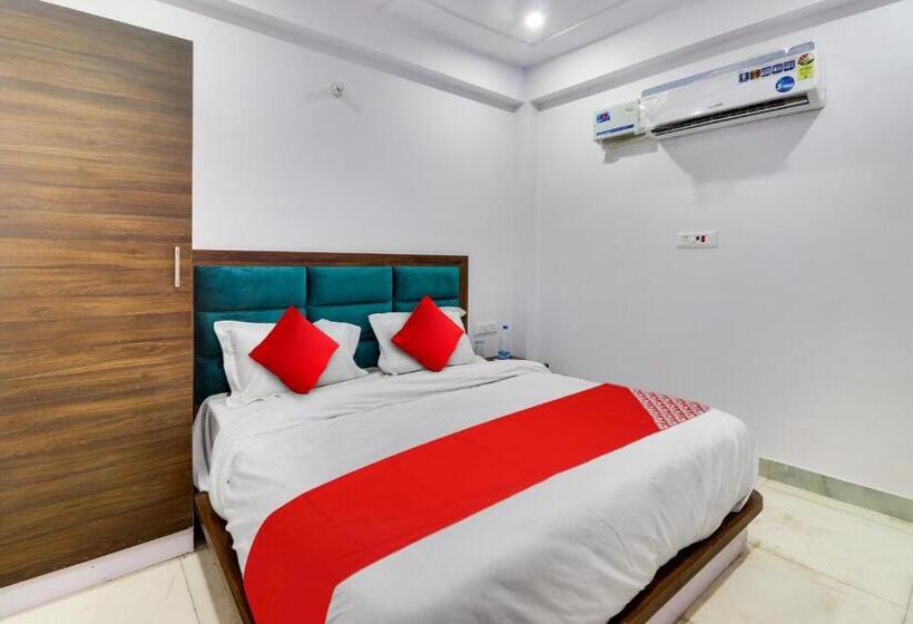 בית מלון כפרי Oyo Flagship 81470 Annu Residency