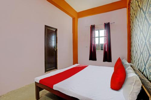 בית מלון כפרי Oyo Flagship 81496 Goldy Palace