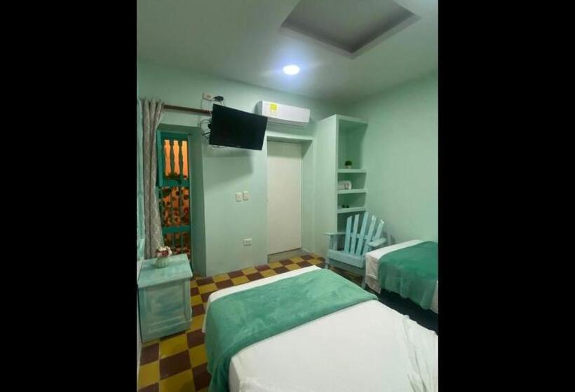 Pensionat Room In Lodge   Cr 2 Room In Getsemani With Breakfast Wifi And Air Conditioning