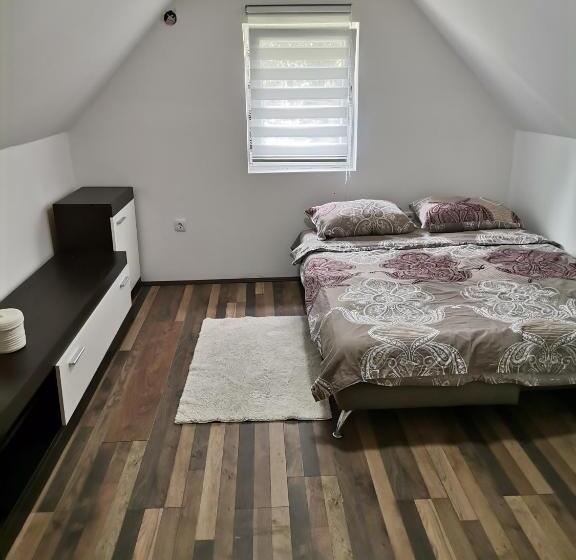 پانسیون Vikendica Andjelka 1 Zlatibor