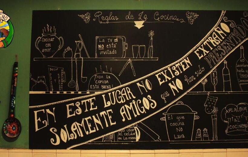 تختخواب و صبحانه Apapacho Hostel