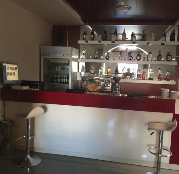 Hostel Grande House