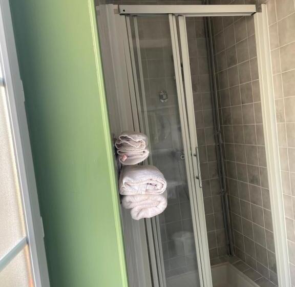 בית מלון כפרי Le Lion D Or