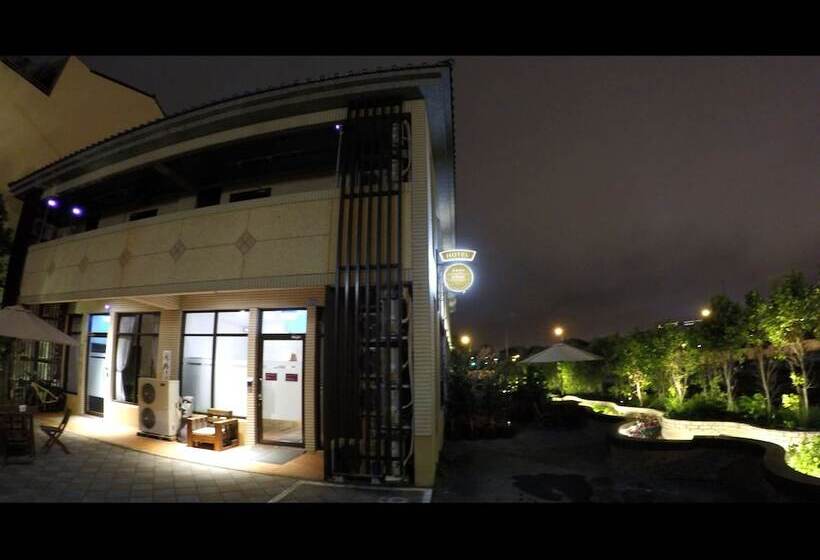 Lütel Hotel Xpark Gloria Outlets Shin Kong Cinemas