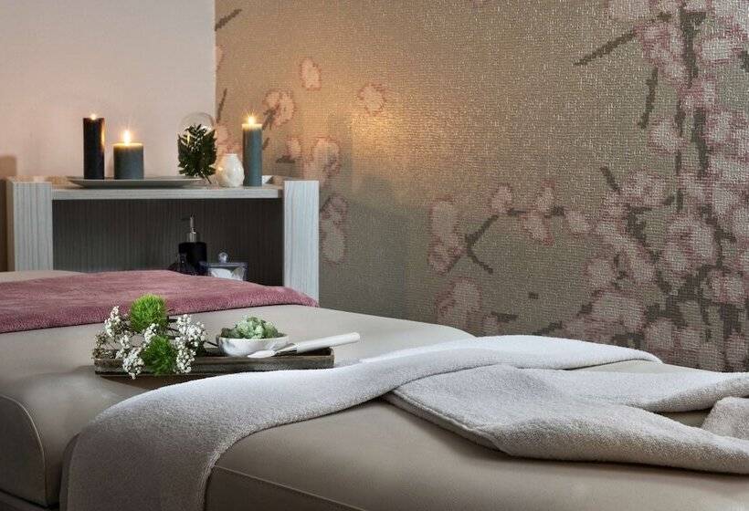 リゾートホテル Hôtel Valdys Thalasso & Spa   La Baie