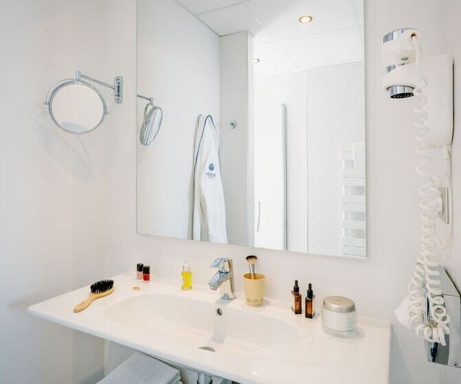 リゾートホテル Hôtel Valdys Thalasso & Spa   La Baie