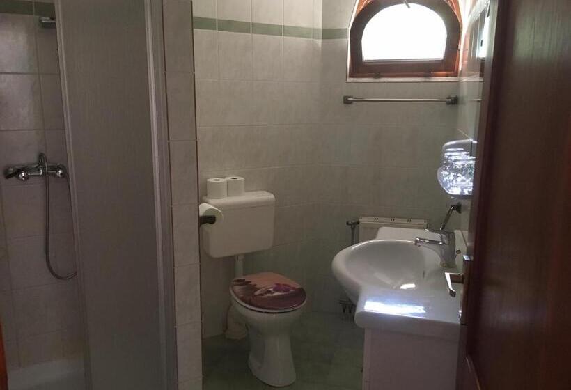 مبيت وإفطار Káptalan Vendégház