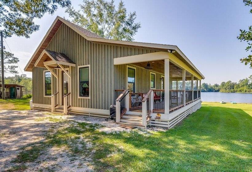 Escape To Nature: Lakefront Jay Cottage W/ Views!