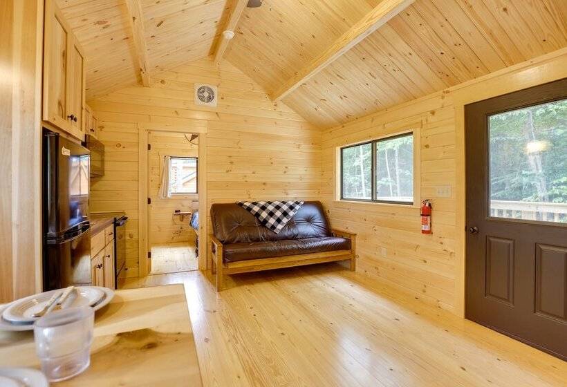 Middlebury Center Retreat, Stunning Mountain Views