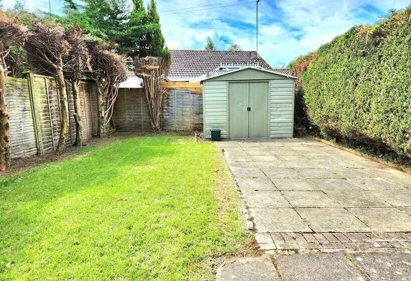 פנסיון Tranquil Home Away From Home