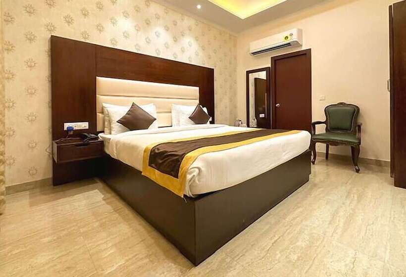 Курорт Royal Kingdom Sarovar Portico Pilibhit