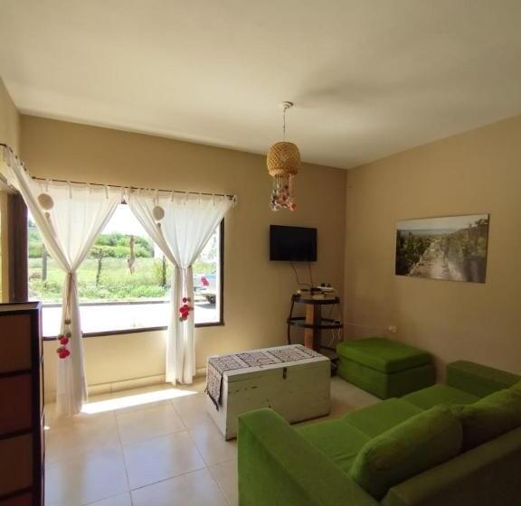 هاستل La Morada Hostal