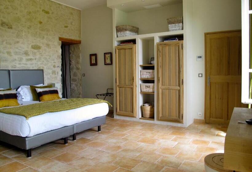 مبيت وإفطار La Cour Des Sens