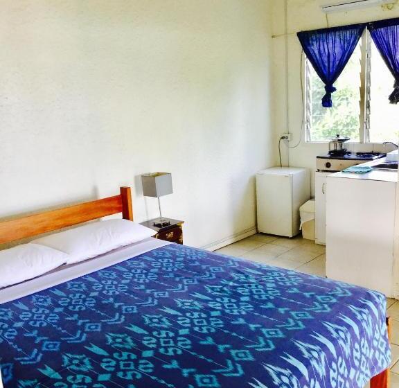 تختخواب و صبحانه Room With A View & Apartment Style