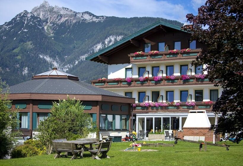 ホテル Berghof Mitterberg
