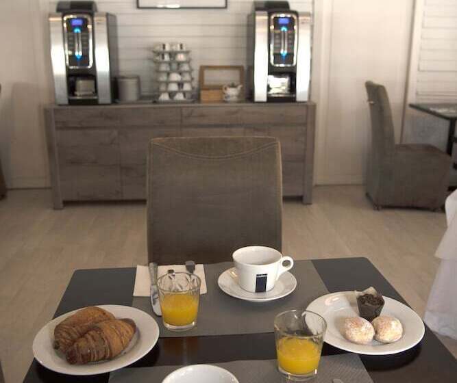 호텔 Hôtel Les Sables D Or