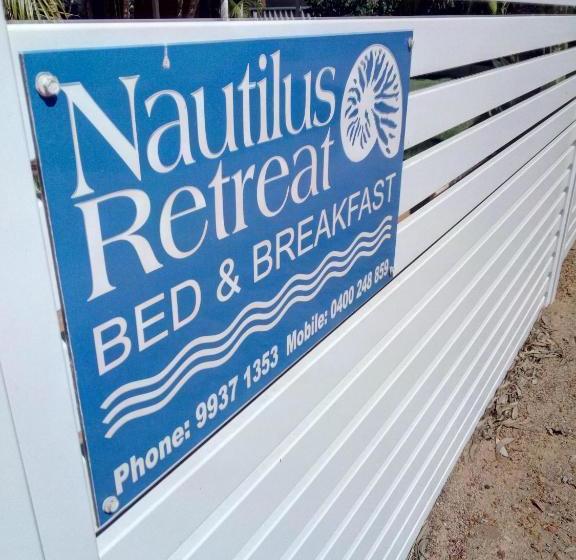 هتل Nautilus Retreat Kalbarri B&b