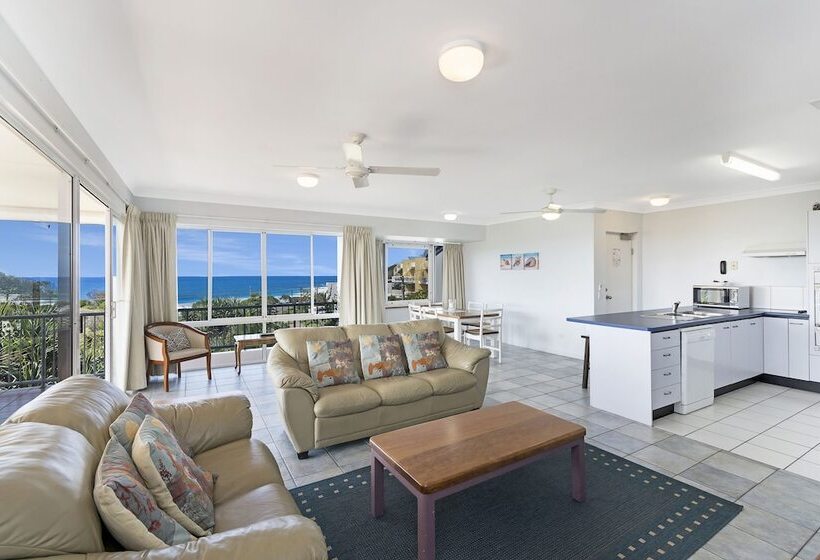 ホテル Pandanus Coolum Beach