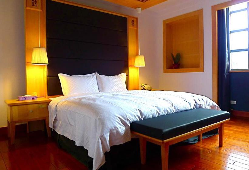 هتل Taitung Cultural Excursion Resort