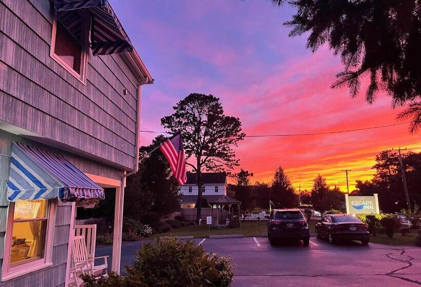 هتل The Escape Inn