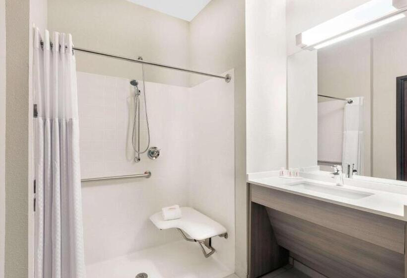 Microtel Inn & Suites By Wyndham Perry