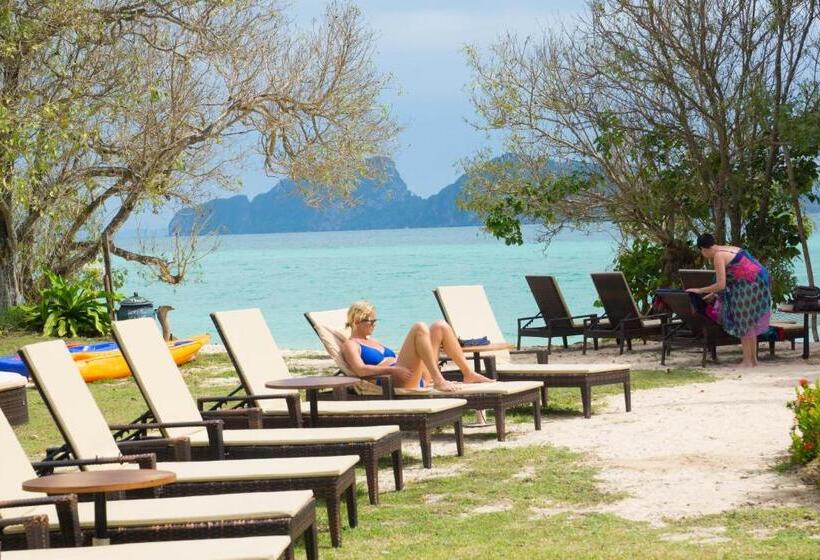 The Reef Resort