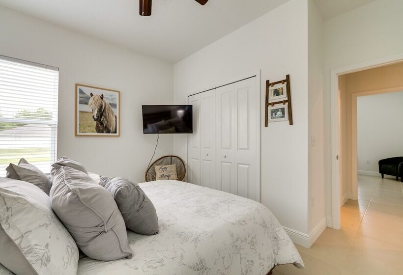 Bright, Pet Friendly Home: 16 Mi To Downtown Ocala