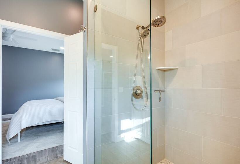 Florida Gem: Saltwater Pool By Beaches & Kayaking!