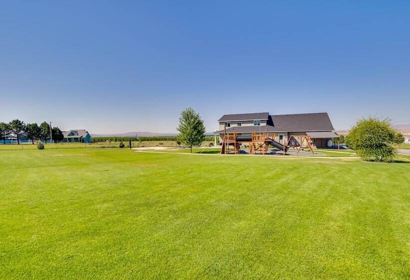 Kid Friendly Pasco Farmhouse W/ Playset, Game Room