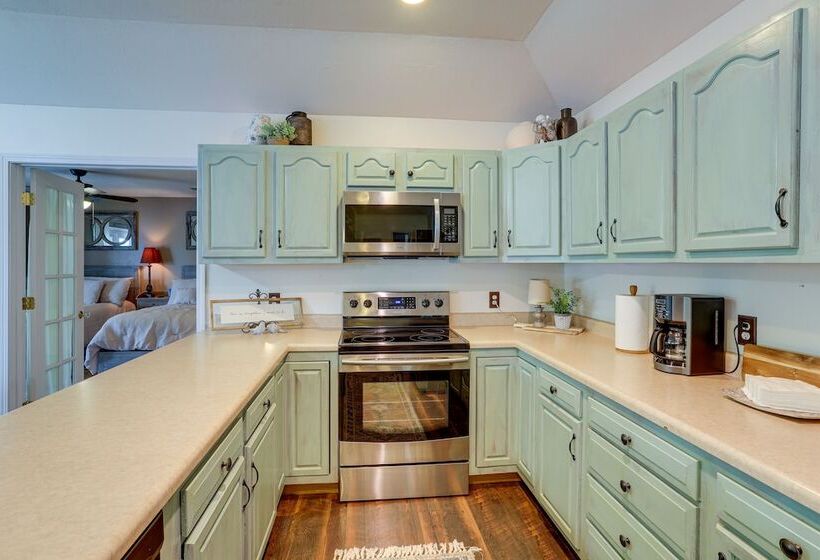 Lakefront Horseshoe Bend Home W/ Boat Dock!