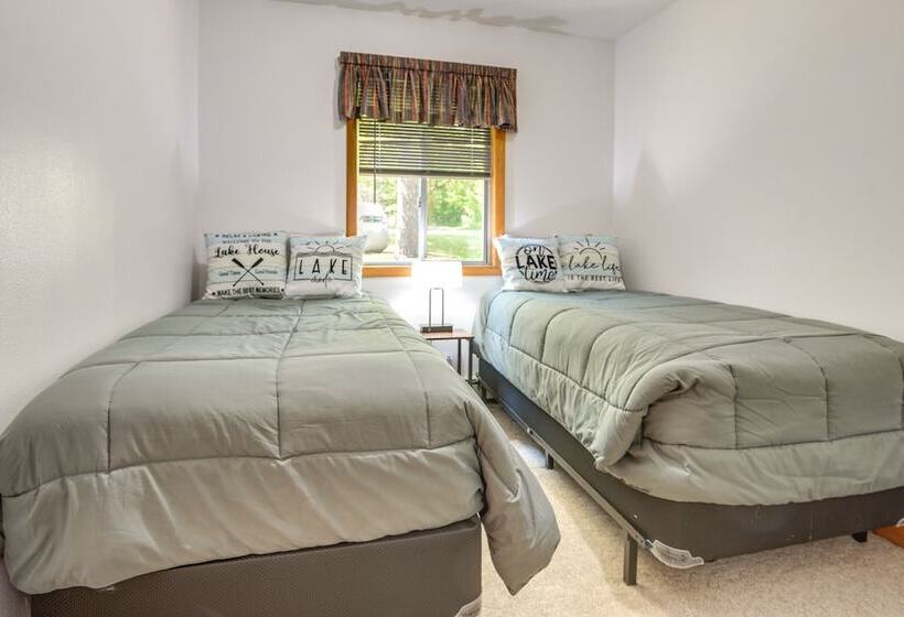 Lakefront Marenisco Cabin W/ Private Dock!