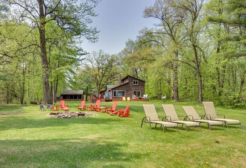 Minnesota Cabin W/ Deck & Private Beach