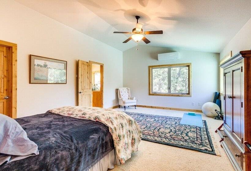 Mountain Retreat In Drake W/ Fireplace & Views!