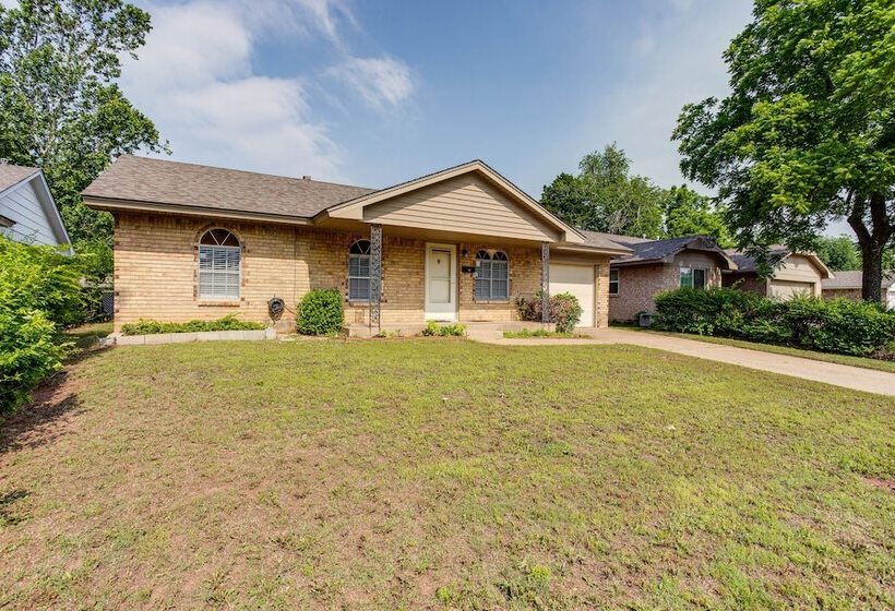 Pet Friendly Midwest City Home, 10 Mi To Dtwn Okc!