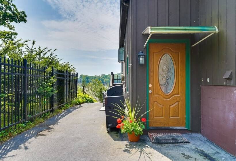 Pet Friendly Queensbury Home W/ Screened Porch